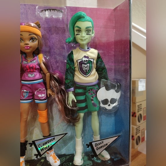 Monster High Deuce Gorgon Wolf Ghoul Spirit Doll G3 NEW Cheer - Picture 2 of 2